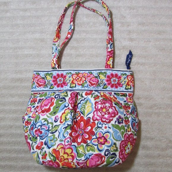 Vera Bradley Handbags - Vera Bradley Retired Hope Garden Bucket Style Shoulder Bag